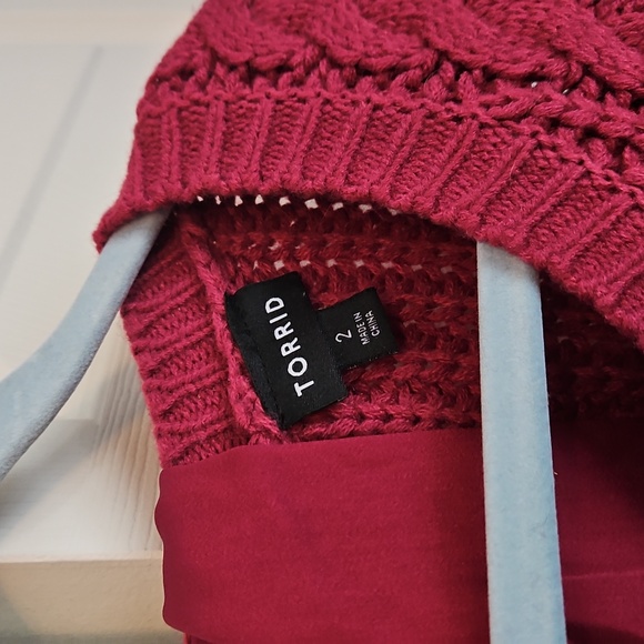 Torrid Raspberry bow back sweater - Picture 2 of 7